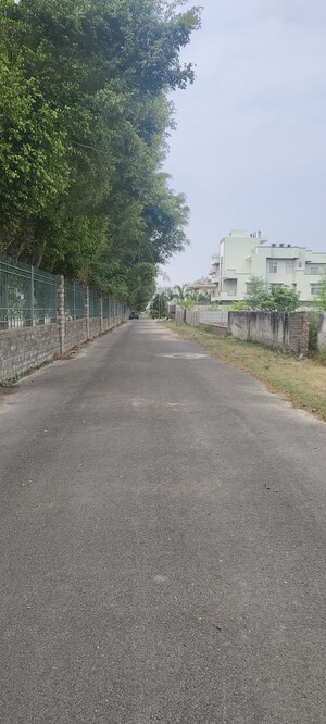  Plot – Exterior View View at Ansal Sushant Golf city, Sushant Golf City - for Sale