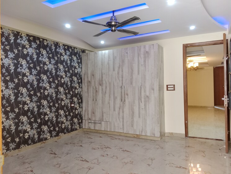Bedroom, ashoka enclave 4 Bedroom 2000 Sq.Ft. Builder Floor In Ashoka Enclave Faridabad 8819344