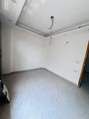 Room in 2 BHK Builder Floor at Chattarpur – for Rent