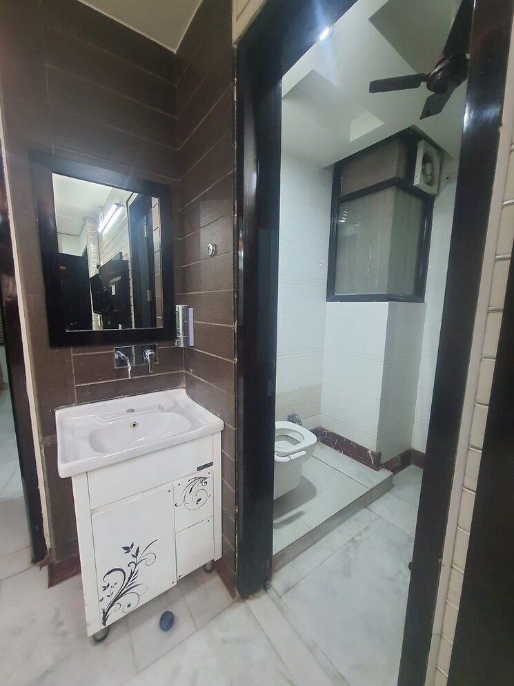 Kitchen, prashant vihar 3 Bedroom 1500 Sq.Ft. Builder Floor In Prashant Vihar Delhi 8819334