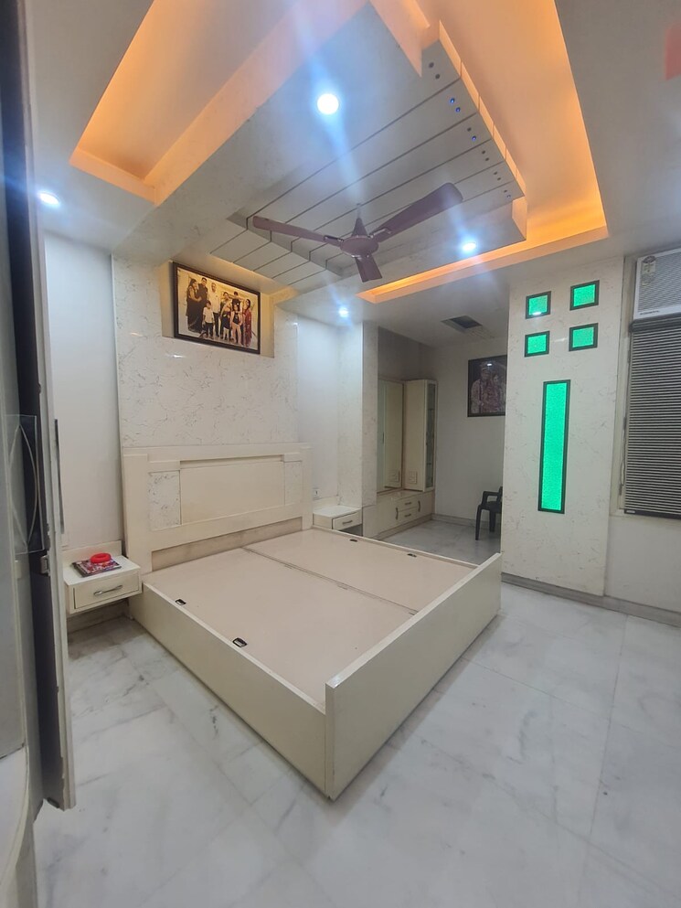 Team Area, prashant vihar 3 Bedroom 1500 Sq.Ft. Builder Floor In Prashant Vihar Delhi 8819334