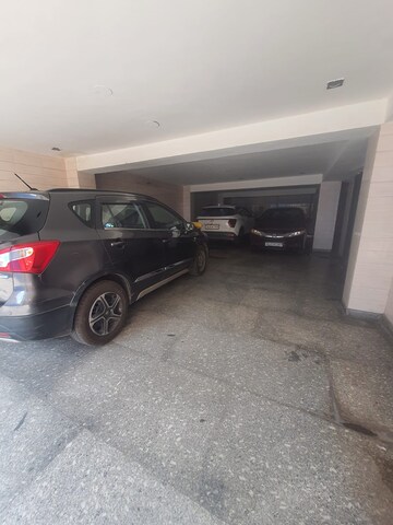 Parking in 3 BHK Builder Floor at Prashant Vihar – for Rent