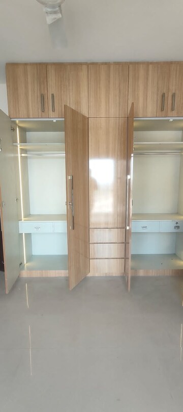 Bathroom in 3 BHK Apartment at Spaze Privy AT4, Sector 84 – for Rent