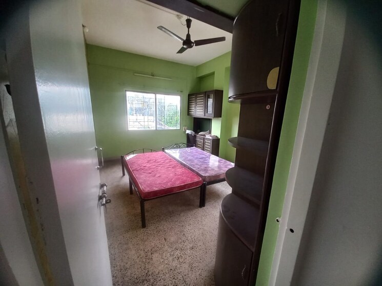Room, kothrud Pg For Boys & Girls In Kothrud 8819360