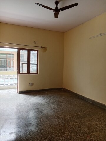 Room in 2 BHK Builder Floor at Ashoka Enclave – for Rent