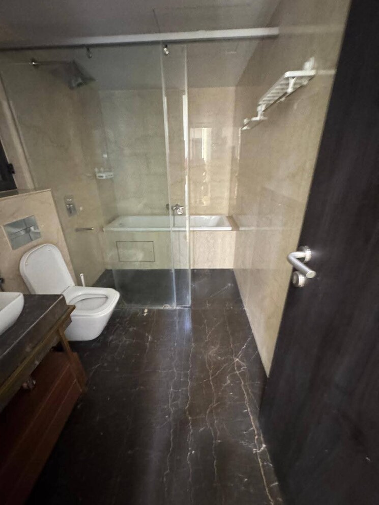Attached Bathroom, lodha-sterling 3 Bedroom 977 Sq.Ft. Apartment In Kolshet Road Thane 8819403