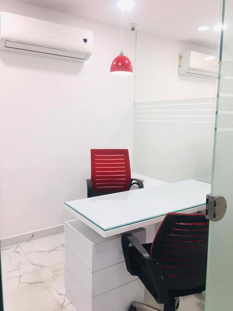 Team Area, netaji subhash place Commercial Office Space 912 Sq.Ft. In Netaji Subhash Place Delhi 8819443