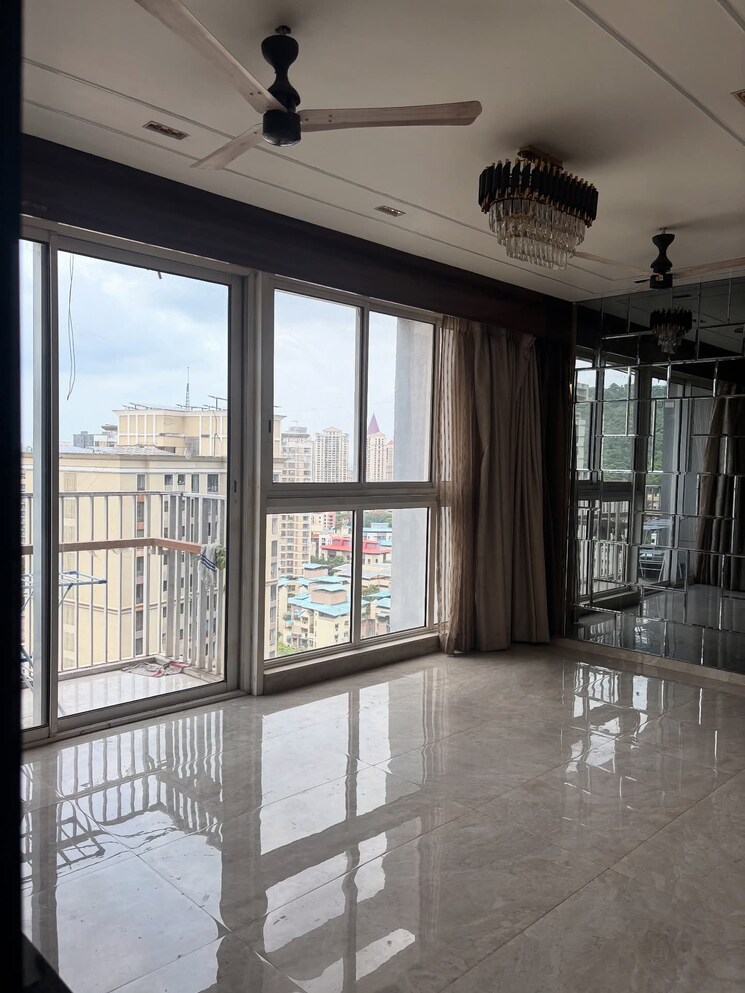 Room, tata-serein 3 Bedroom 940 Sq.Ft. Apartment In Pokhran Road No Two Thane 8819437