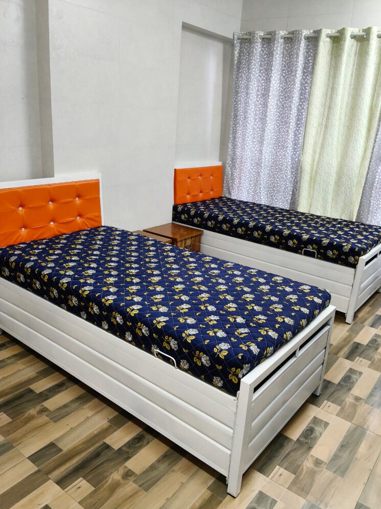 Bedroom, andheri east Pg For Girls In Andheri East 8819434
