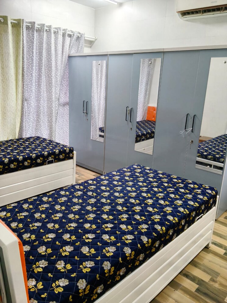 Bedroom, andheri east Pg For Girls In Andheri East 8819434