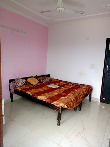Bedroom in 1 BHK Builder Floor at Neb Sarai – for Rent