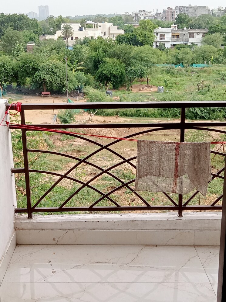 Balcony, neb sarai 1 Bedroom 450 Sq.Ft. Builder Floor In Neb Sarai Delhi 8819493