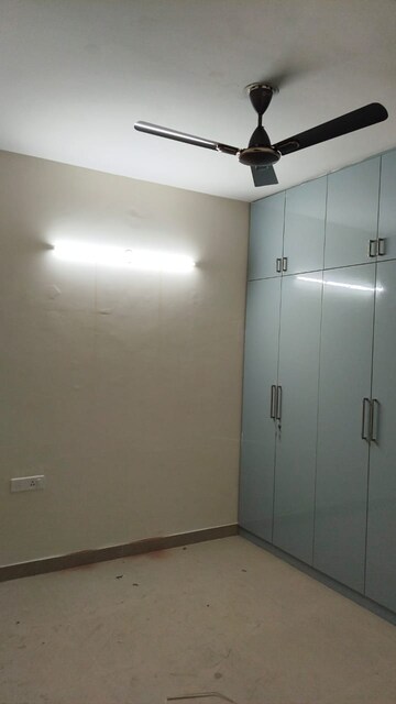 Room in 3 BHK Apartment at Sare Home, Sector 92 – for Rent