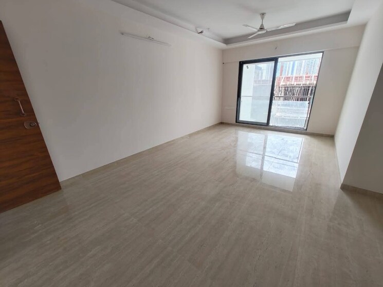 Room, je-and-vee-om-trimurti 1 Bedroom 430 Sq.Ft. Apartment In Malad East Mumbai 8819515