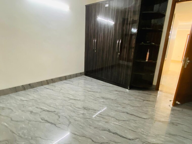 Room, anupam garden 3 Bedroom 4500 Sq.Ft. Villa In Anupam Garden Delhi 8819541