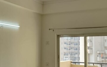 2 BHK Apartment For Rent in Ramprastha Awho, Sector 95