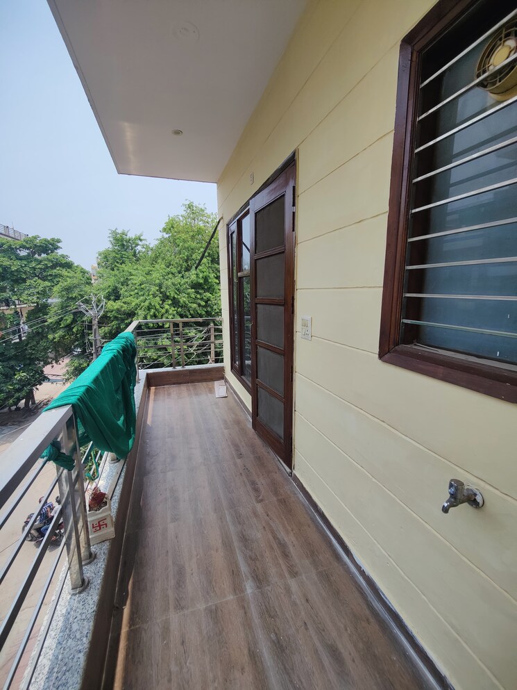 Balcony, sector 46 2 Bedroom 1360 Sq.Ft. Builder Floor In Sector 46 Gurgaon 8819542