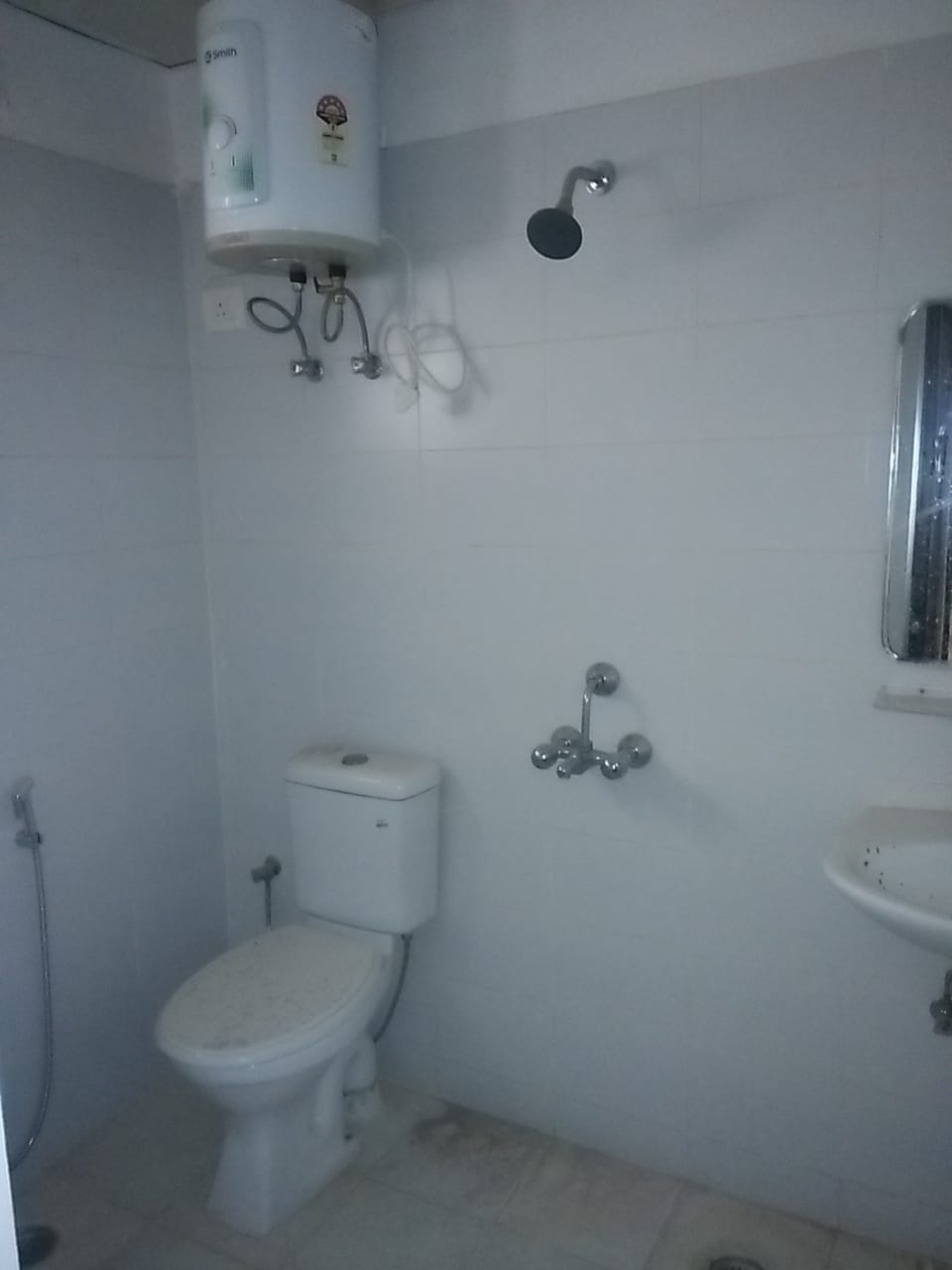 3 BHK + Pooja Room 250 Sq.Yd. Builder Floor in BPTP Elite Floors