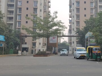 Parking in 3 BHK Apartment at Piyush Heights, Sector 89 – for Sale