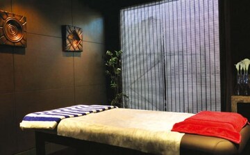 Bedroom in 4 BHK Apartment at Avighna One Avighna Park, Lower Parel – for Rent
