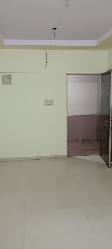 1 RK Apartment For Sale in Niraj City Apartment, Kalyan West