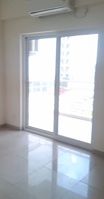 Room in 2 BHK Apartment at Assotech Blith, Sector 99 – for Sale