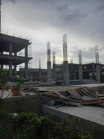 Office Space in IT/SEZ For Sale in Sector 73