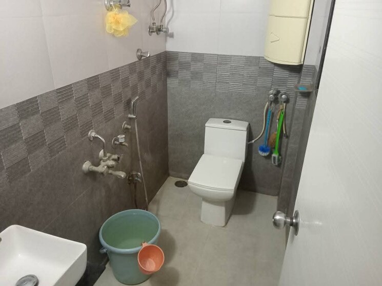 Bathroom, kalyan west 2 Bedroom 960 Sq.Ft. Apartment In Kalyan West Thane 8819626