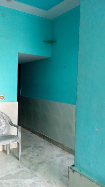 Furnished Amenities in 2 BHK Builder Floor at Vaishali Sector 3 – for Sale