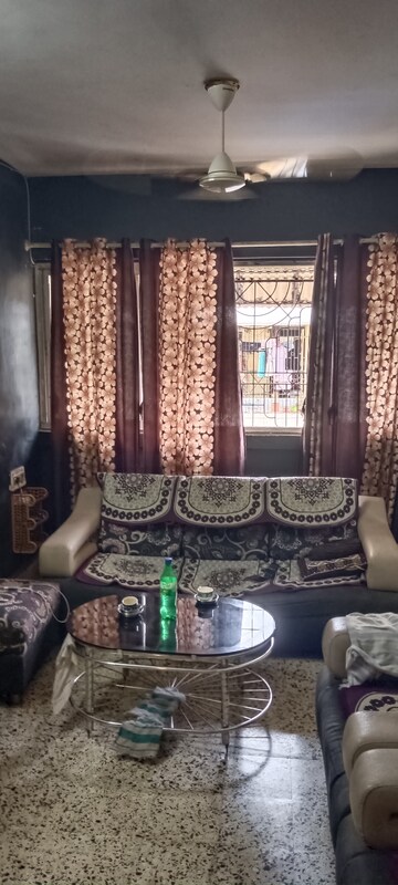 Living Room in 1 BHK Apartment at Kalyan West – for Rent