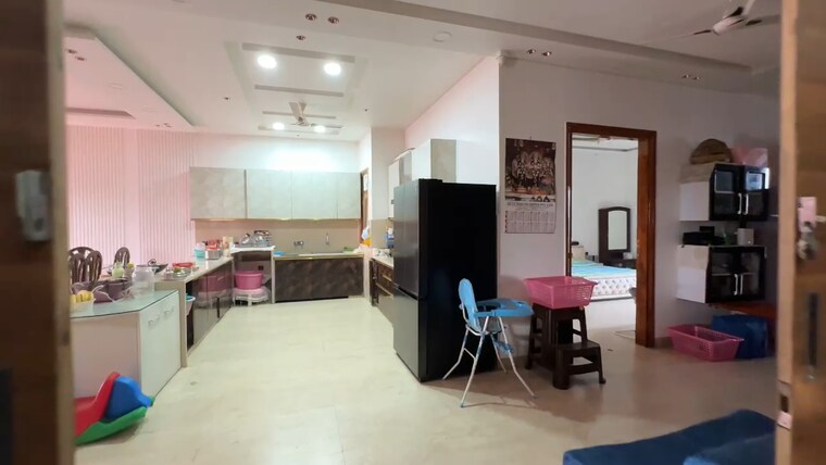 Master Bedroom, wave-city 6+ Bedroom 330 Sq.Yd. Villa In Wave City Ghaziabad 8819676