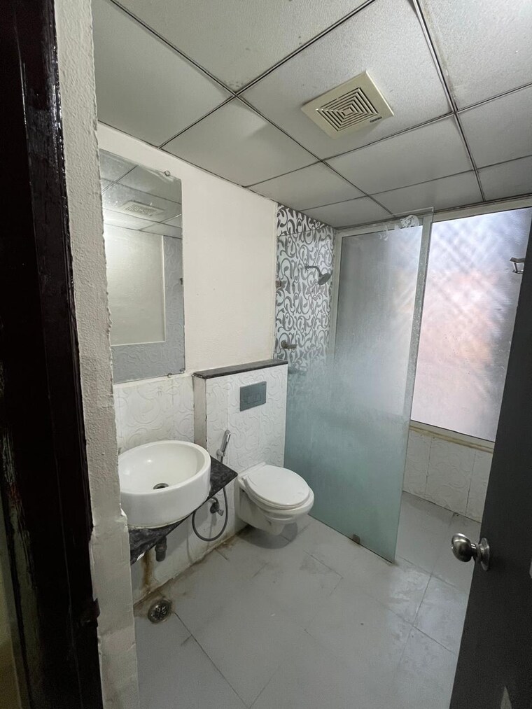 Bathroom, gaur-city-2-14th-avenue 2 Bedroom 614 Sq.Ft. Apartment In Sector 16c Greater Noida Greater Noida 8819705