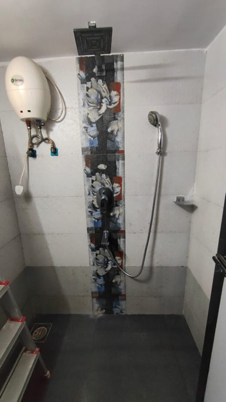 Bathroom, om-yogeshwar 1 Bedroom 550 Sq.Ft. Apartment In Dahisar West Mumbai 8819877