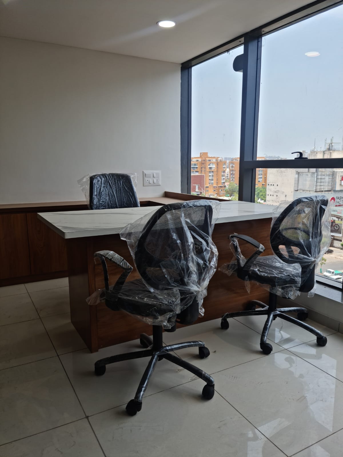 Office Space For Rent in Unicus Shyamal 