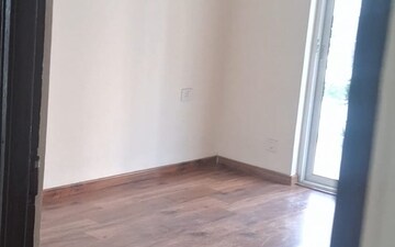 Room in 3 BHK Apartment at Pareena Coban Residences, Sector 99a – for Sale
