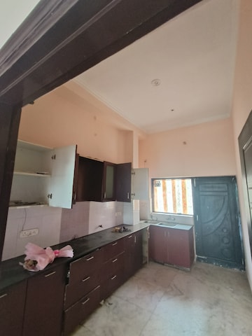 Kitchen in 2 BHK Builder Floor at Sector 56 – for Rent