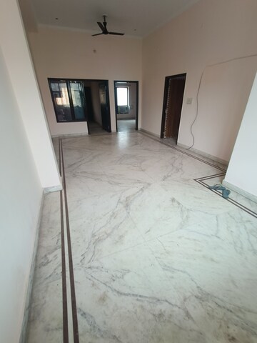 2 BHK Builder Floor For Rent in Sector 56