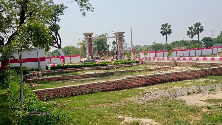 Garden, kanpur road  2500 Sq.Ft. Plot In Kanpur Road Lucknow 8819853