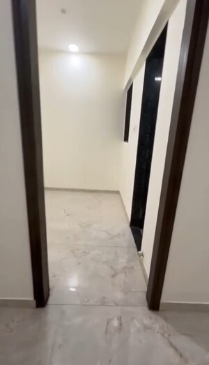  2 BHK Apartment at Kandivali East – for Sale