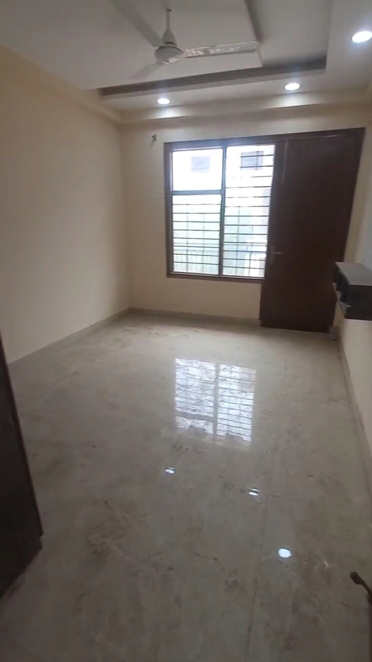 Room, fidato-honour-homes 3 Bedroom 180 Sq.Yd. Builder Floor In Sector 89 Faridabad 8819960