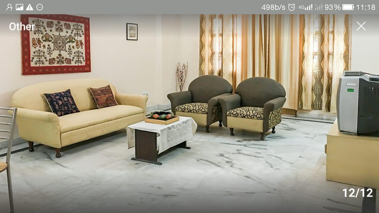 2.5 BHK Apartment For Rent in Max Towers