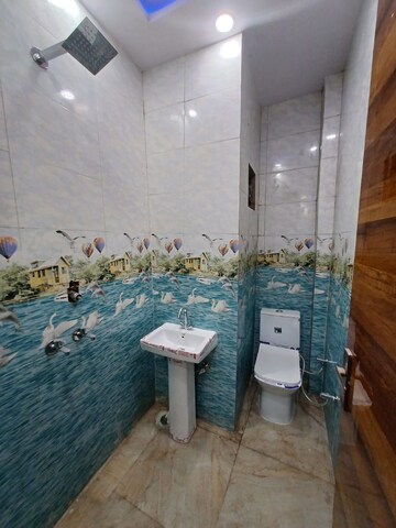 Bathroom in 3 BHK Builder Floor at Dwarka Mor – for Rent