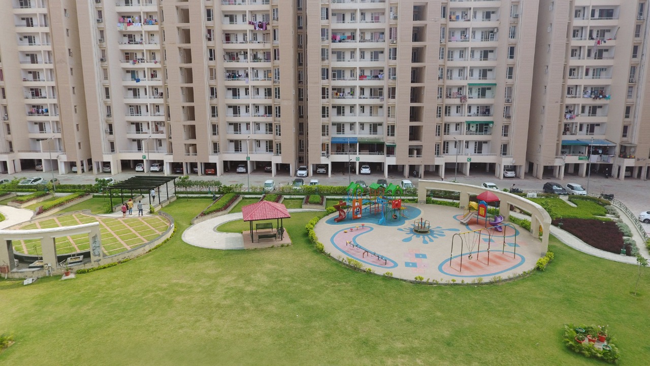 2 BHK + Servant Room 900 Sq.Ft. Apartment in GBP Eco Greens Floors