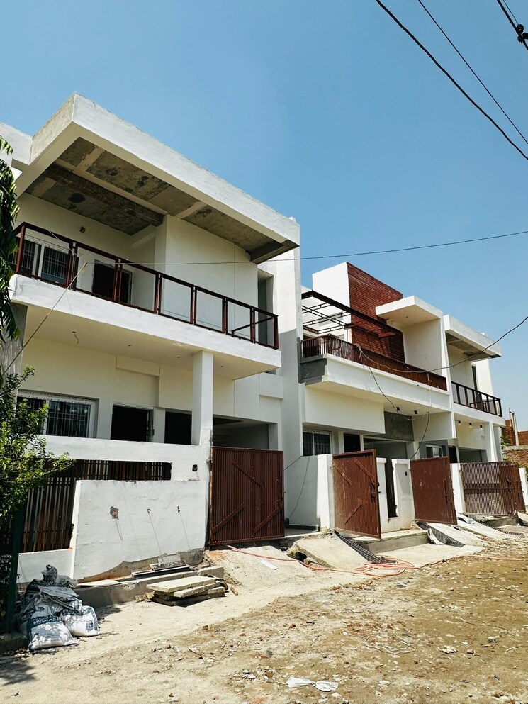 Exterior View, gomti nagar 3 Bedroom 2100 Sq.Ft. Villa In Gomti Nagar Lucknow 8820154