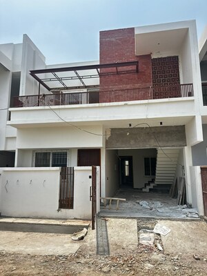 3 BHK Villa – Exterior View View at Gomti Nagar - for Sale