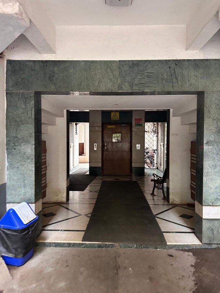  Parking, kalpataru-shravasti 1 Bedroom 322 Sq.Ft. Apartment In Malad West Mumbai 8820190