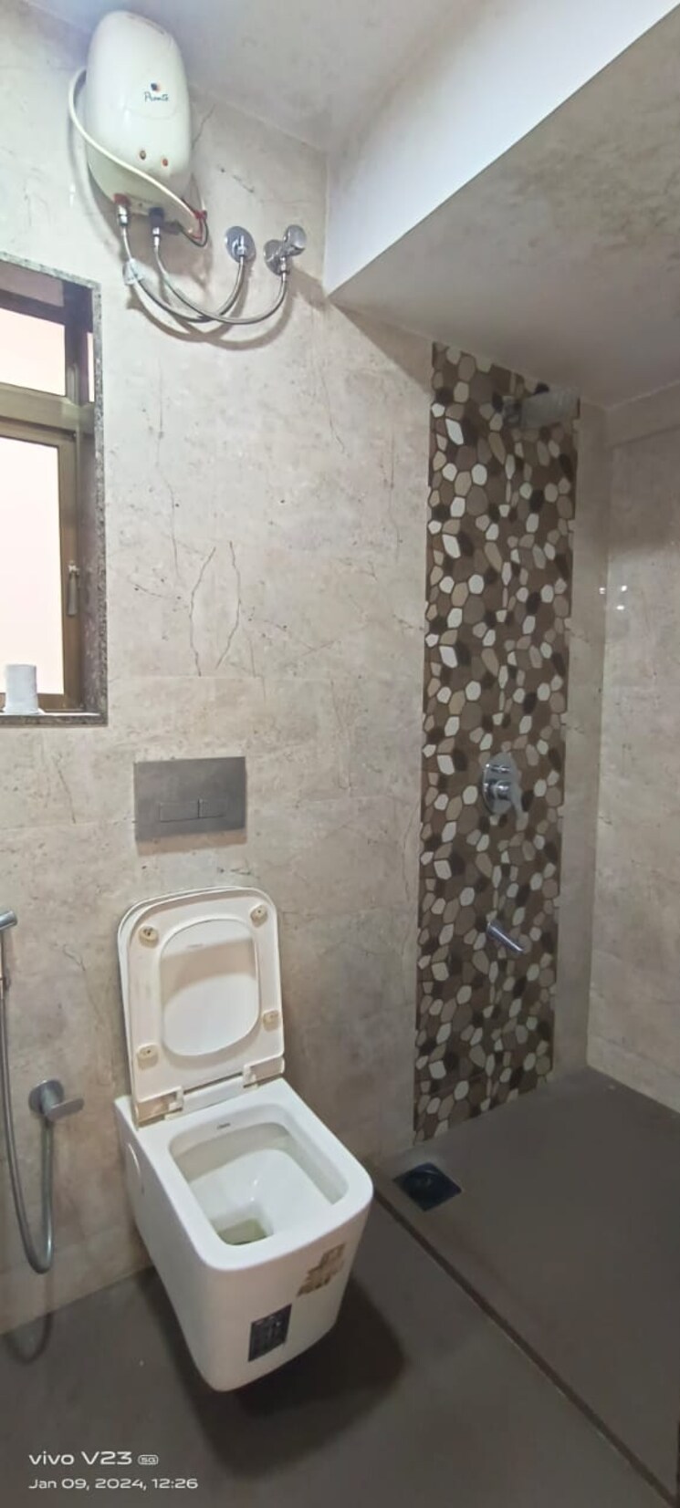 Bathroom, bhanushanti-complex 1 Bedroom 400 Sq.Ft. Apartment In Malad East Mumbai 8820195