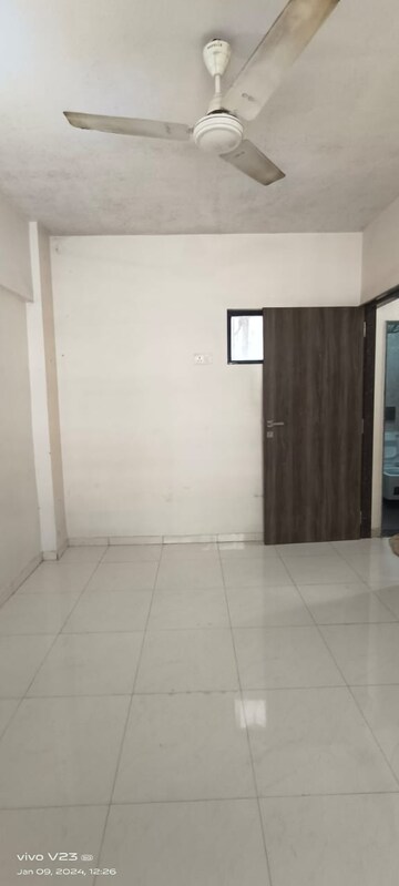 Room in 1 BHK Apartment at Bhanushanti Complex, Malad East – for Rent
