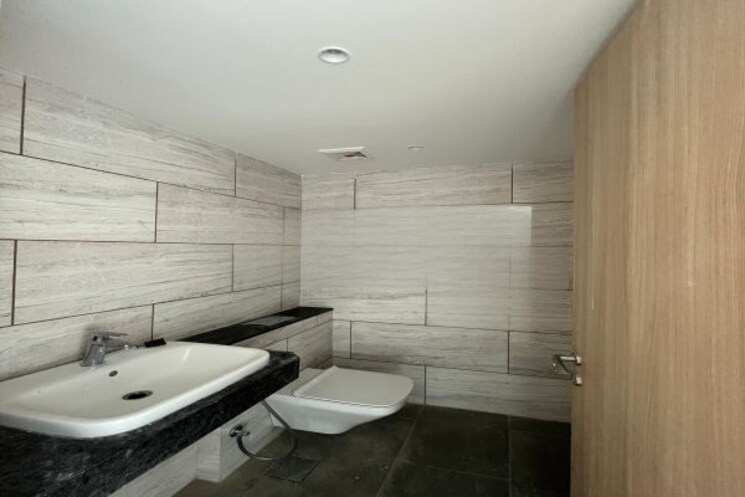 Bathroom, rustomjee-crown 5 Bedroom 3090 Sq.Ft. Apartment In Prabhadevi Mumbai 8819922