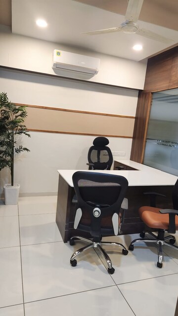  Office Space For Rent in Sangani Sapphire Greens, Thaltej